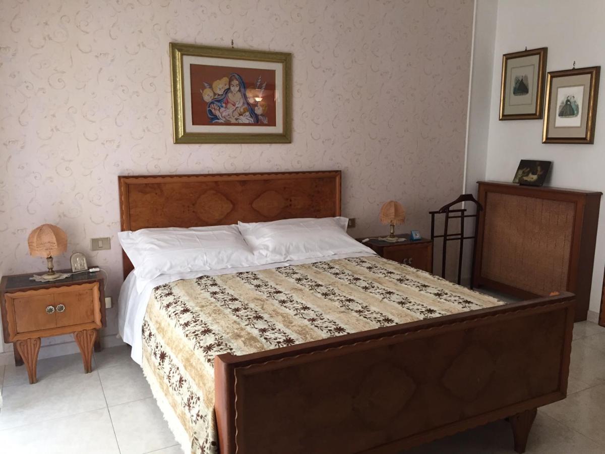 B&B Donna Porzia Trani Zewnętrze zdjęcie