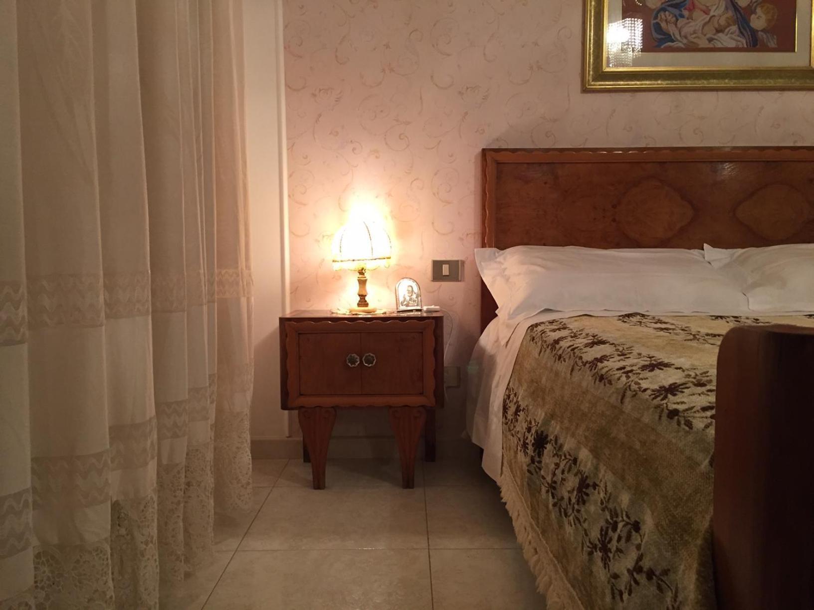 B&B Donna Porzia Trani Zewnętrze zdjęcie