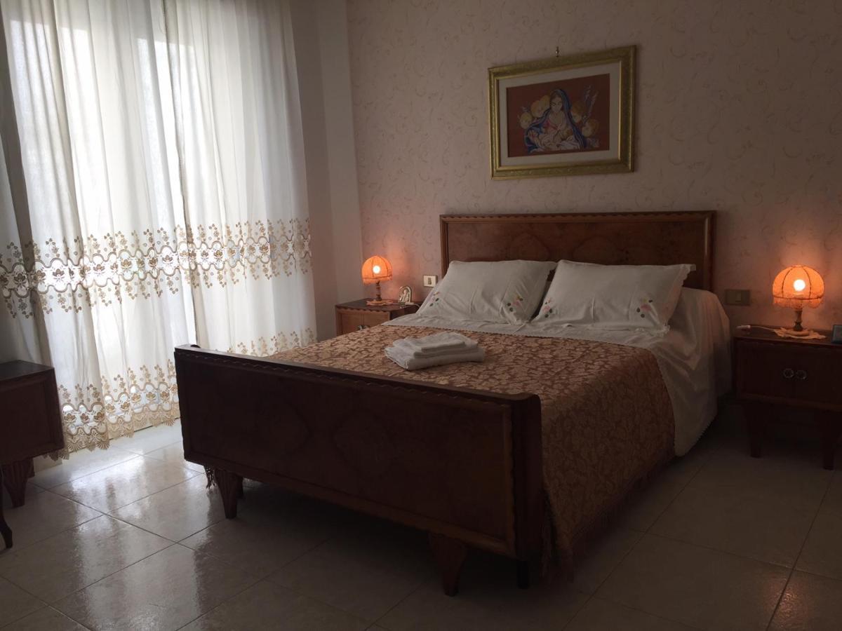 B&B Donna Porzia Trani Zewnętrze zdjęcie